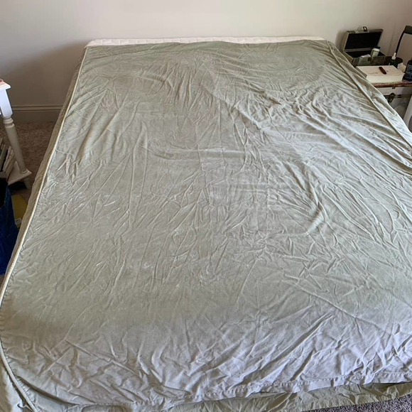 Pottery Barn Light Green Velvet Duvet Cover Full/Queen